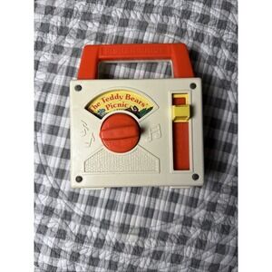 1979 Fisher Price THE TEDDY BEARS PICNIC Music Box Vintage 1970s radio toy